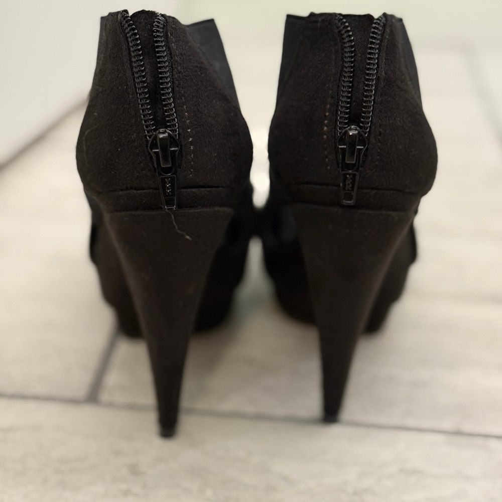 Vintage Jessica Simpson - Y2K Elastic Platform Heeled Bootie - Black - size 8.5 - Picture 4 of 11